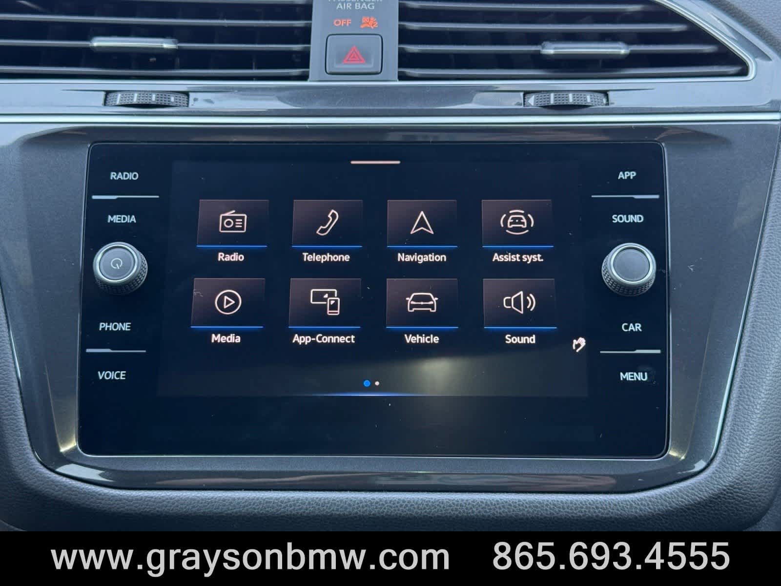 Used 2024 Volkswagen Tiguan SE R-Line FWD image 29