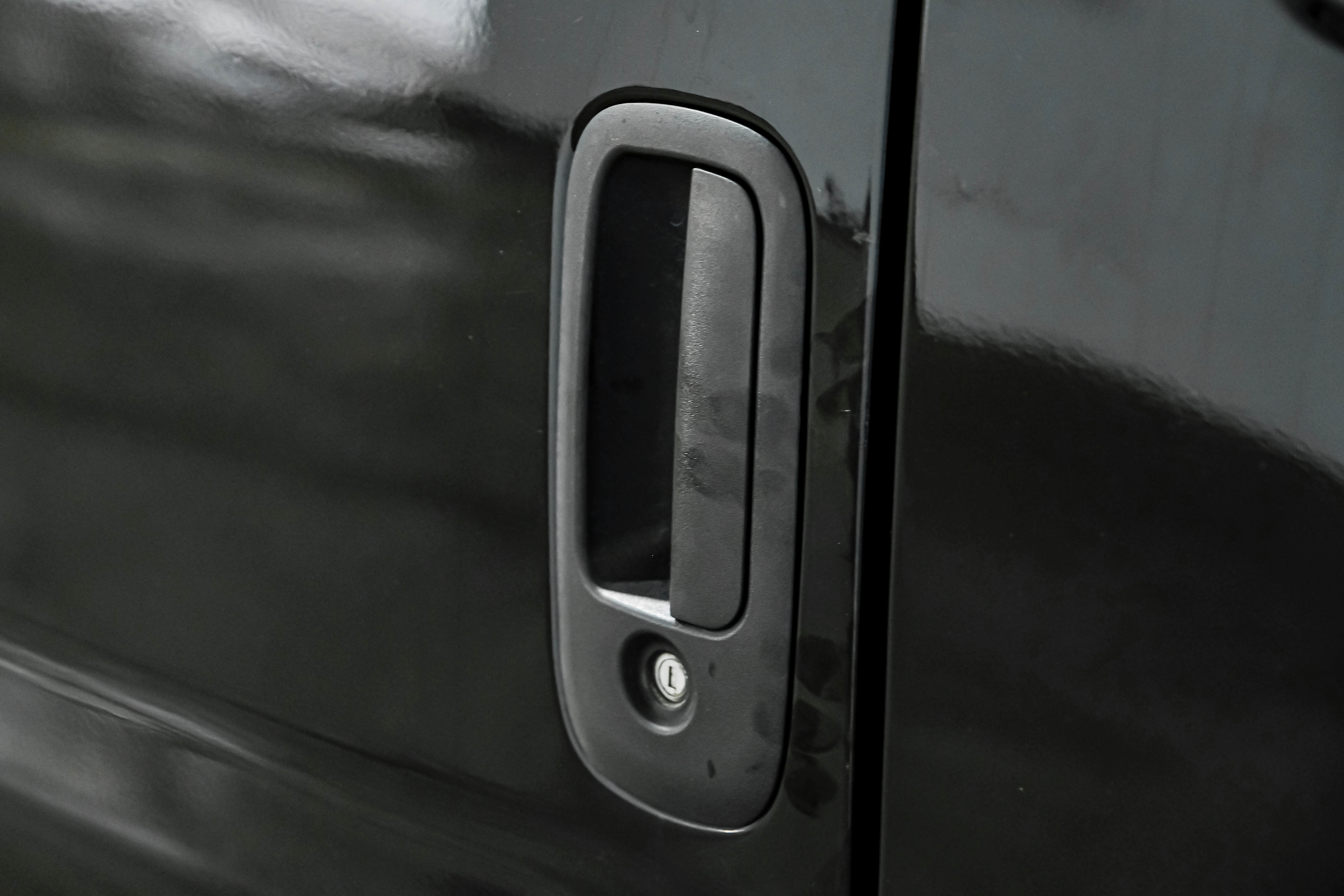 Used 2019 Chevrolet Express 2500 w/ Driver Convenience Package image 22