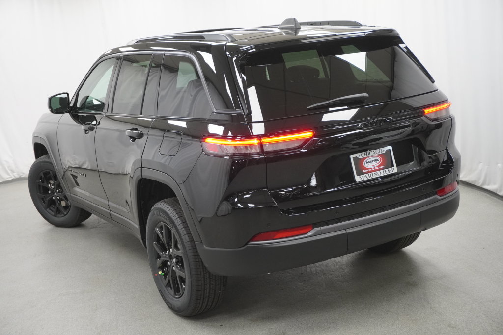 New 2026 Jeep Grand Cherokee Altitude AWD/4WD image 11