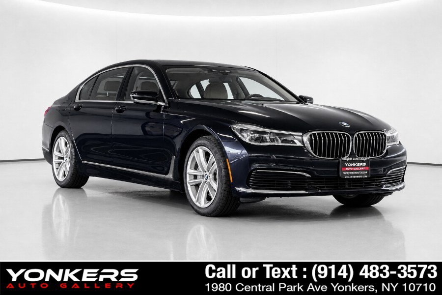 Used 2019 BMW 750i xDrive w/ Executive Package AWD/4WD image 6