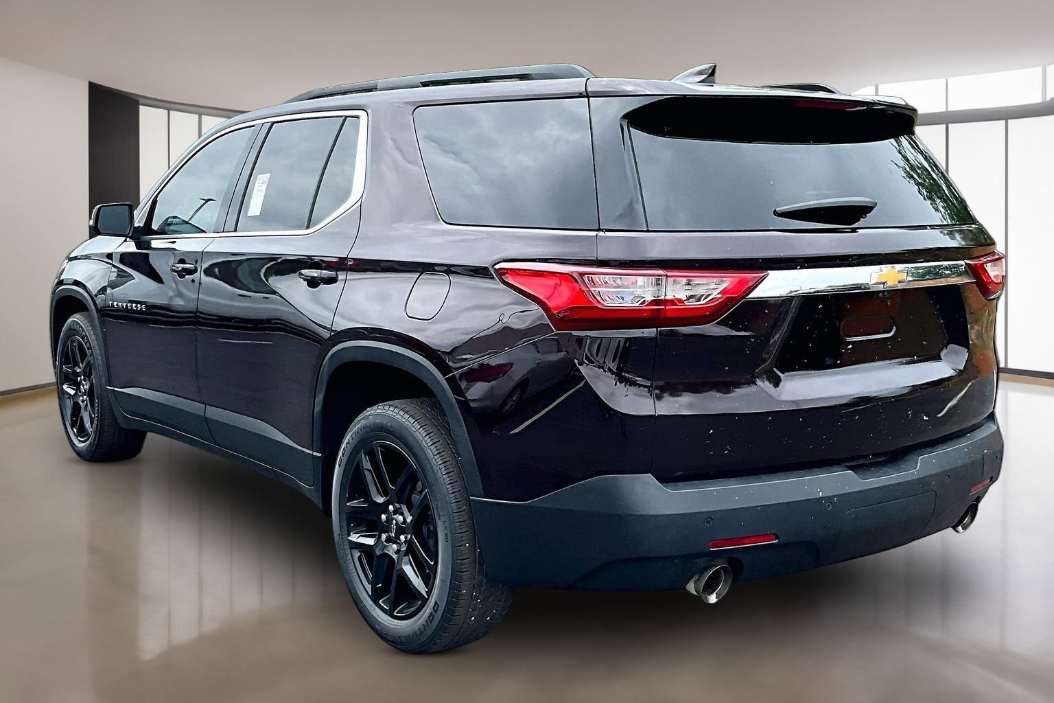 Used 2021 Chevrolet Traverse LT FWD image 4