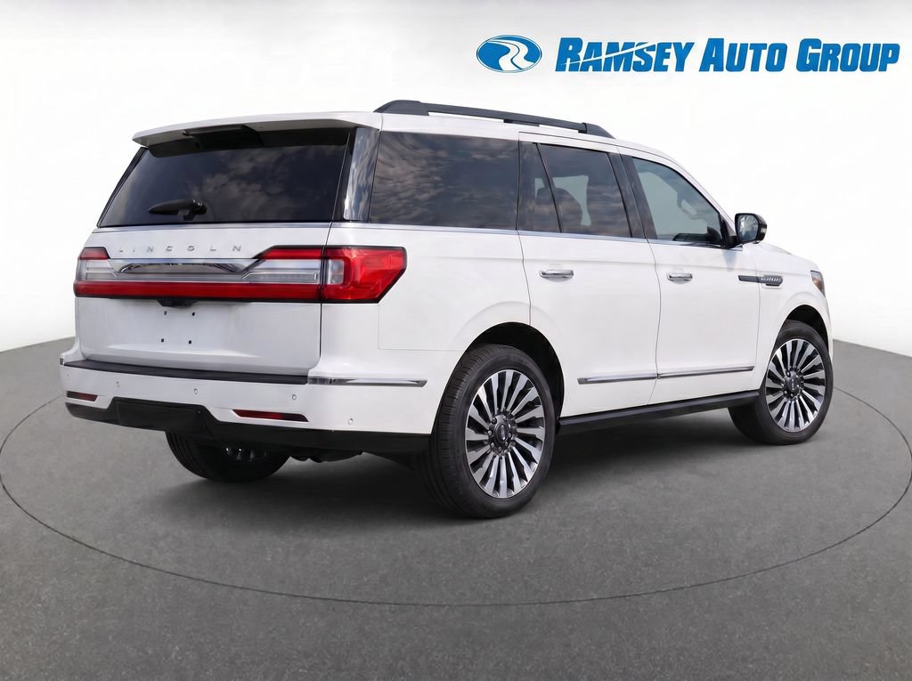 Used 2019 Lincoln Navigator Reserve AWD/4WD image 4