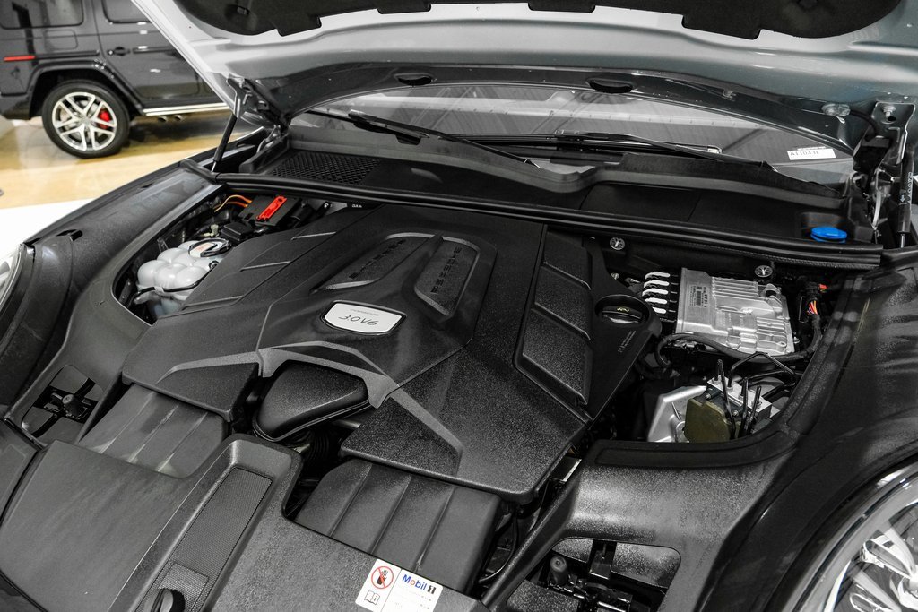 Used 2023 Porsche Cayenne image 45