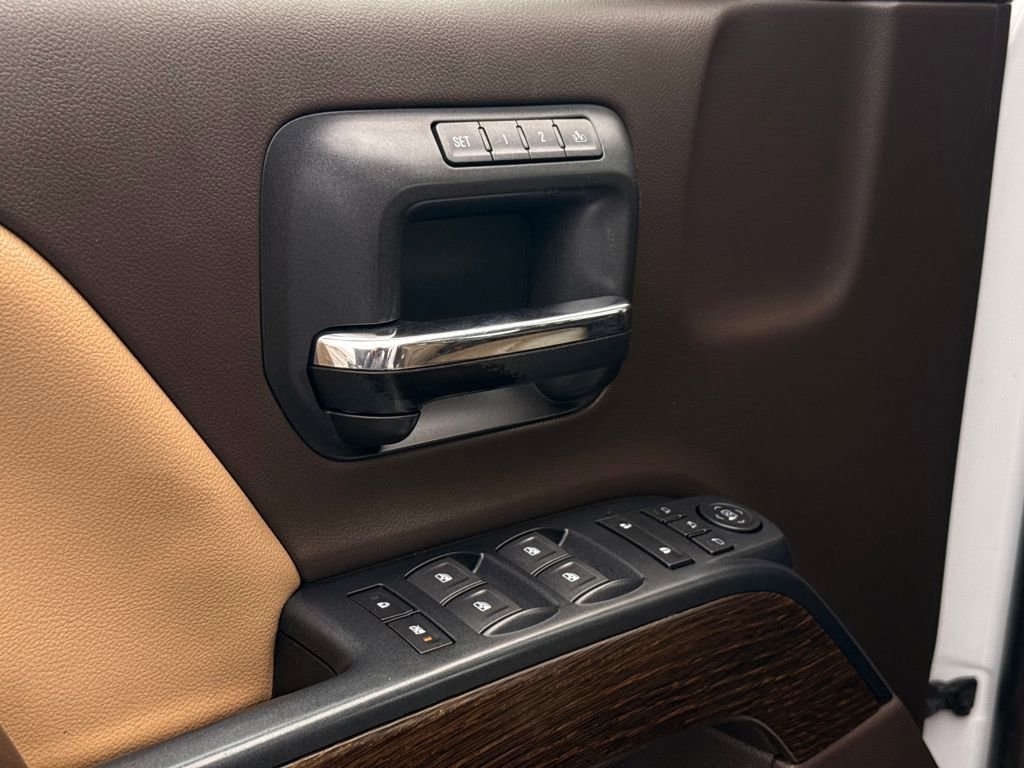 Used 2018 GMC Sierra 3500 Denali w/ Duramax Plus Package image 20