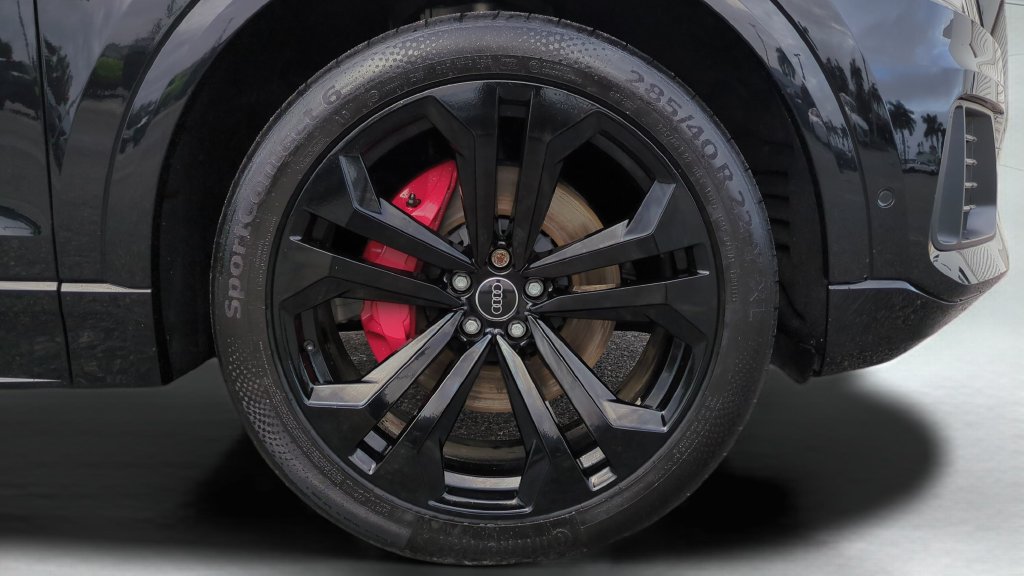 Used 2019 Audi Q8 Premium Plus AWD/4WD image 27