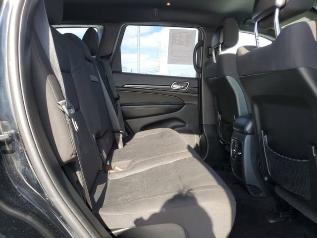 Used 2018 Jeep Grand Cherokee Laredo image 25