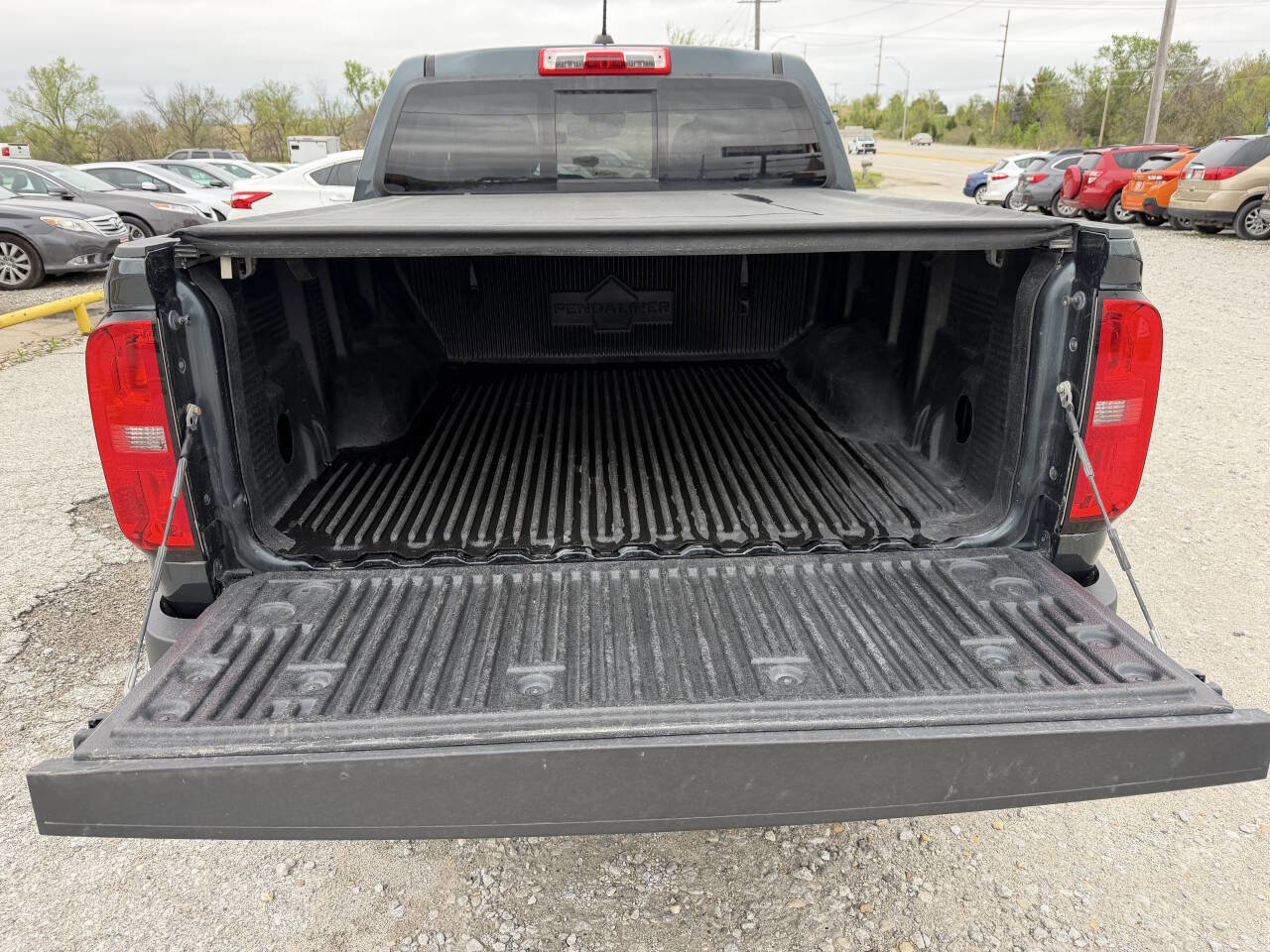Used 2017 Chevrolet Colorado LT w/ Luxury Package, Chrome AWD/4WD image 17