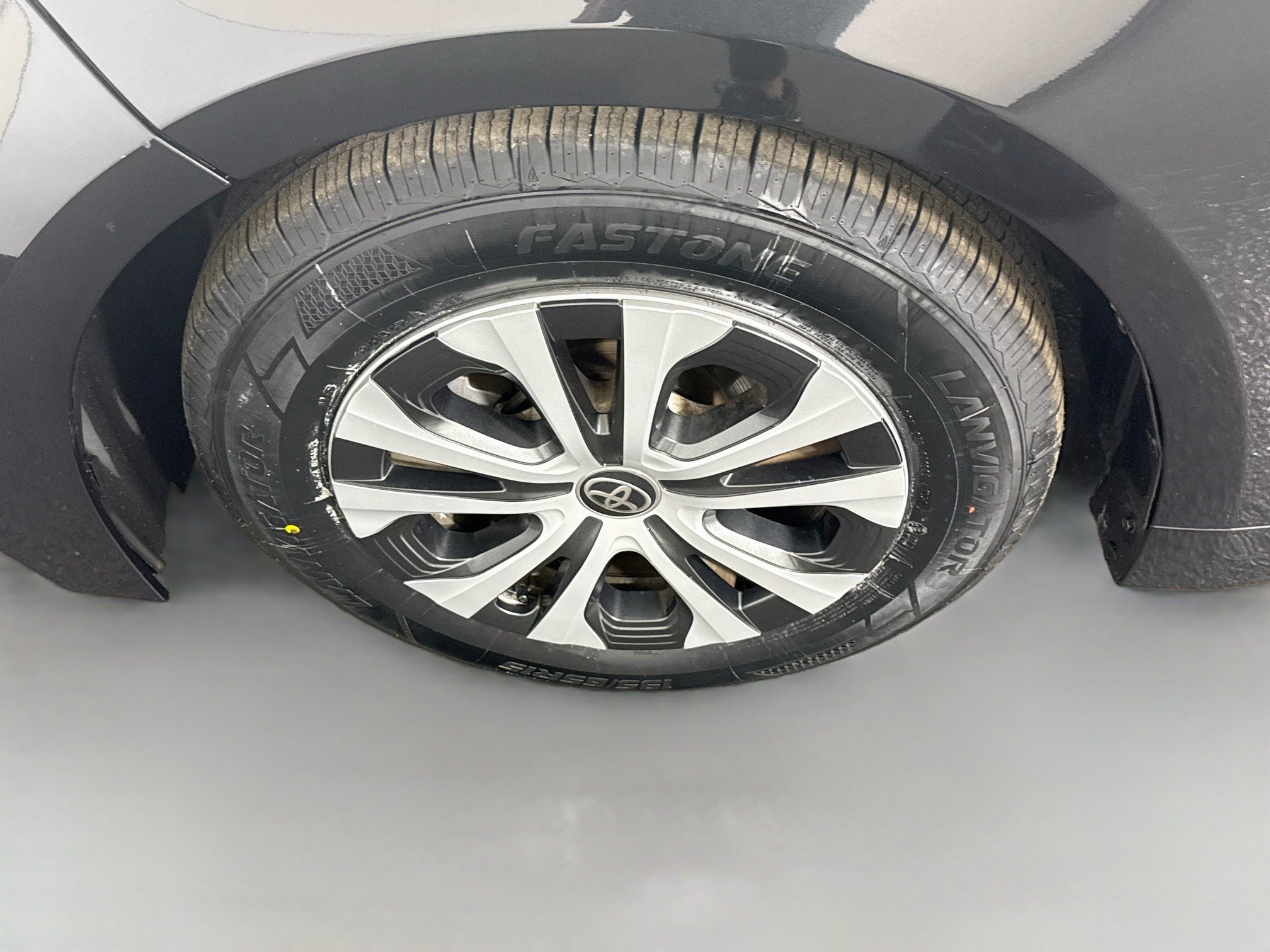 Used 2022 Toyota Corolla LE FWD image 38