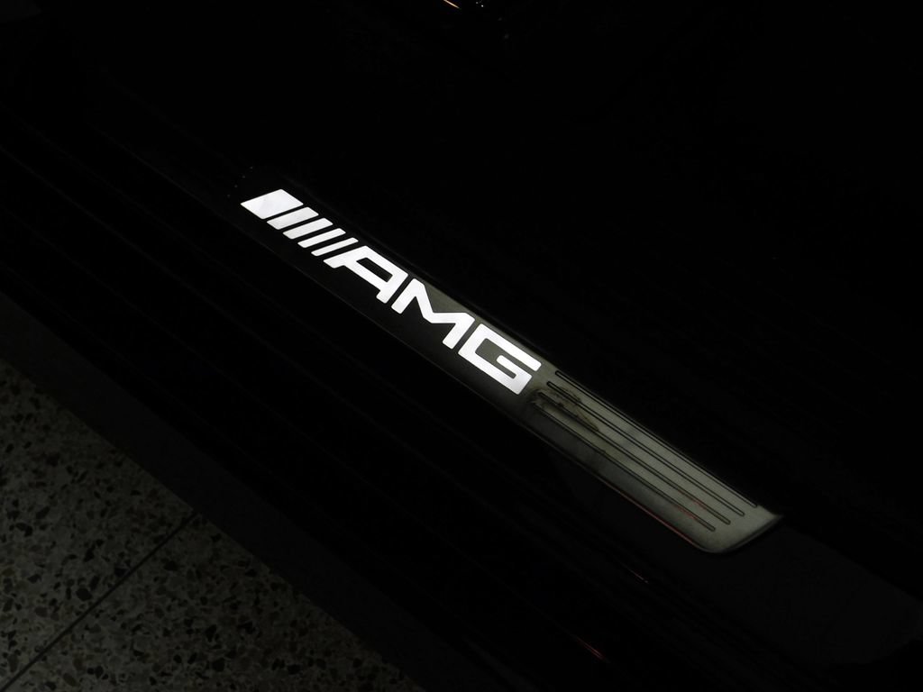 Used 2014 Mercedes-Benz ML 63 AMG 4MATIC image 26