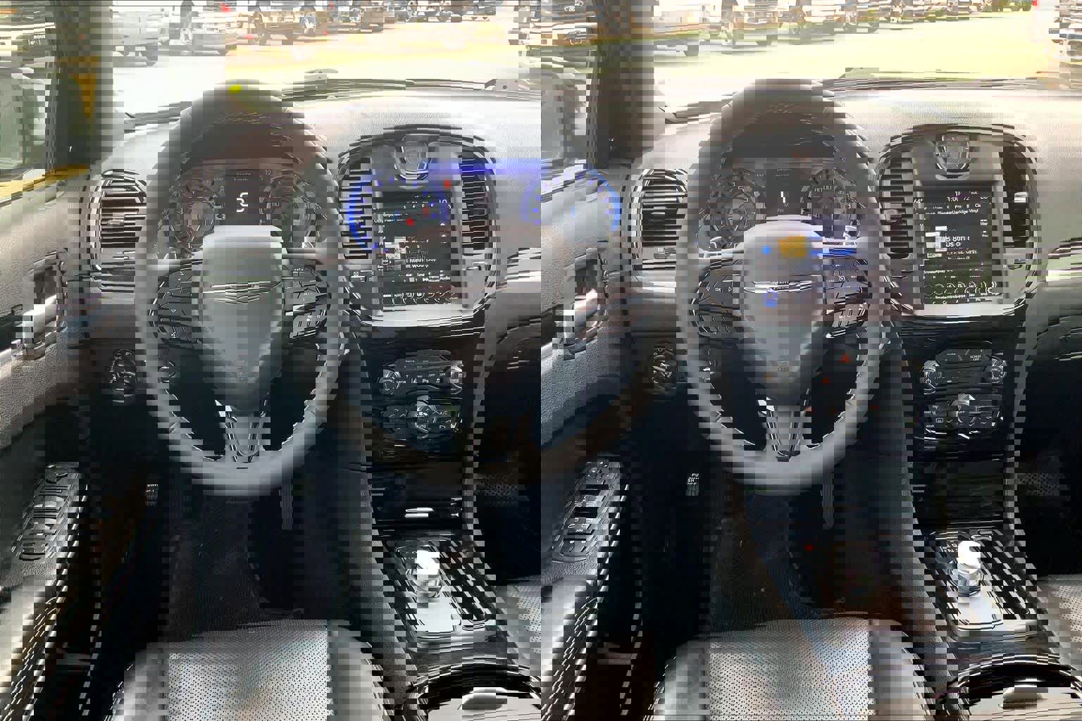 Used 2023 Chrysler 300 S w/ Comfort Group RWD image 6