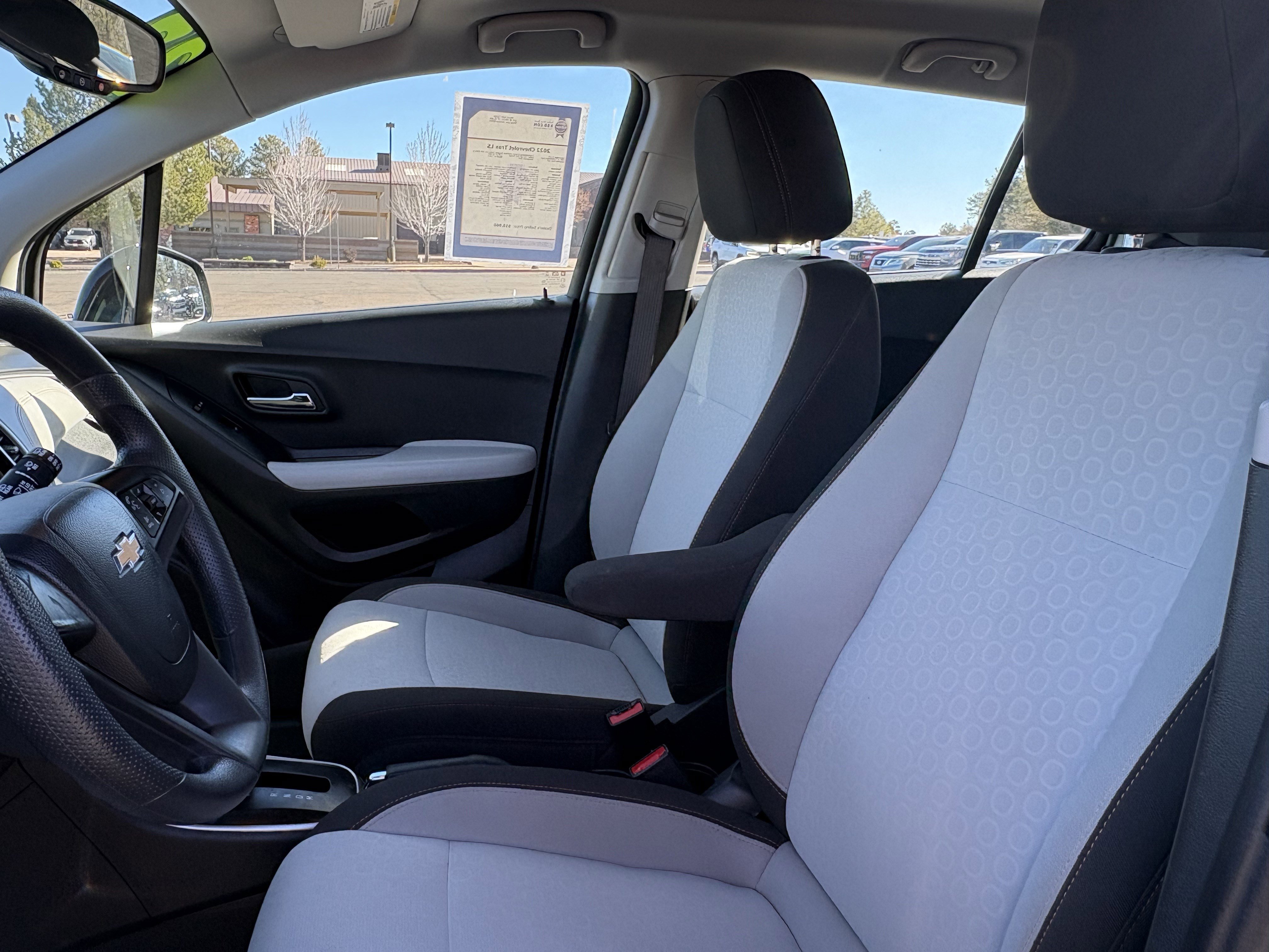 Used 2022 Chevrolet Trax LS image 14