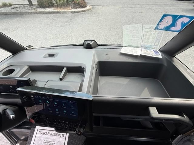 Used 2024 Chevrolet Brightdrop 600 w/ Commercial Equipment Package AWD/4WD image 44