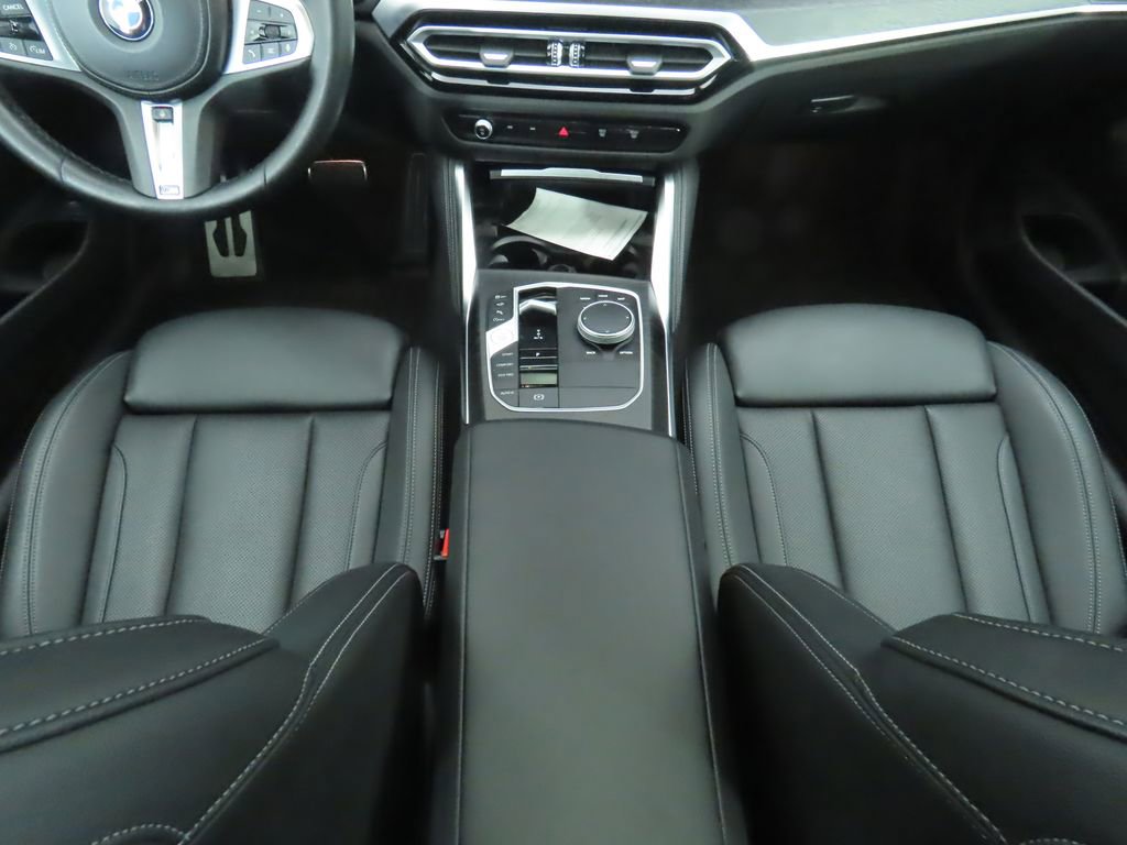 Used 2024 BMW 430i Coupe w/ M Sport Package RWD image 17