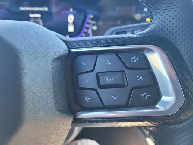 Used 2025 Ford Mustang Premium image 26