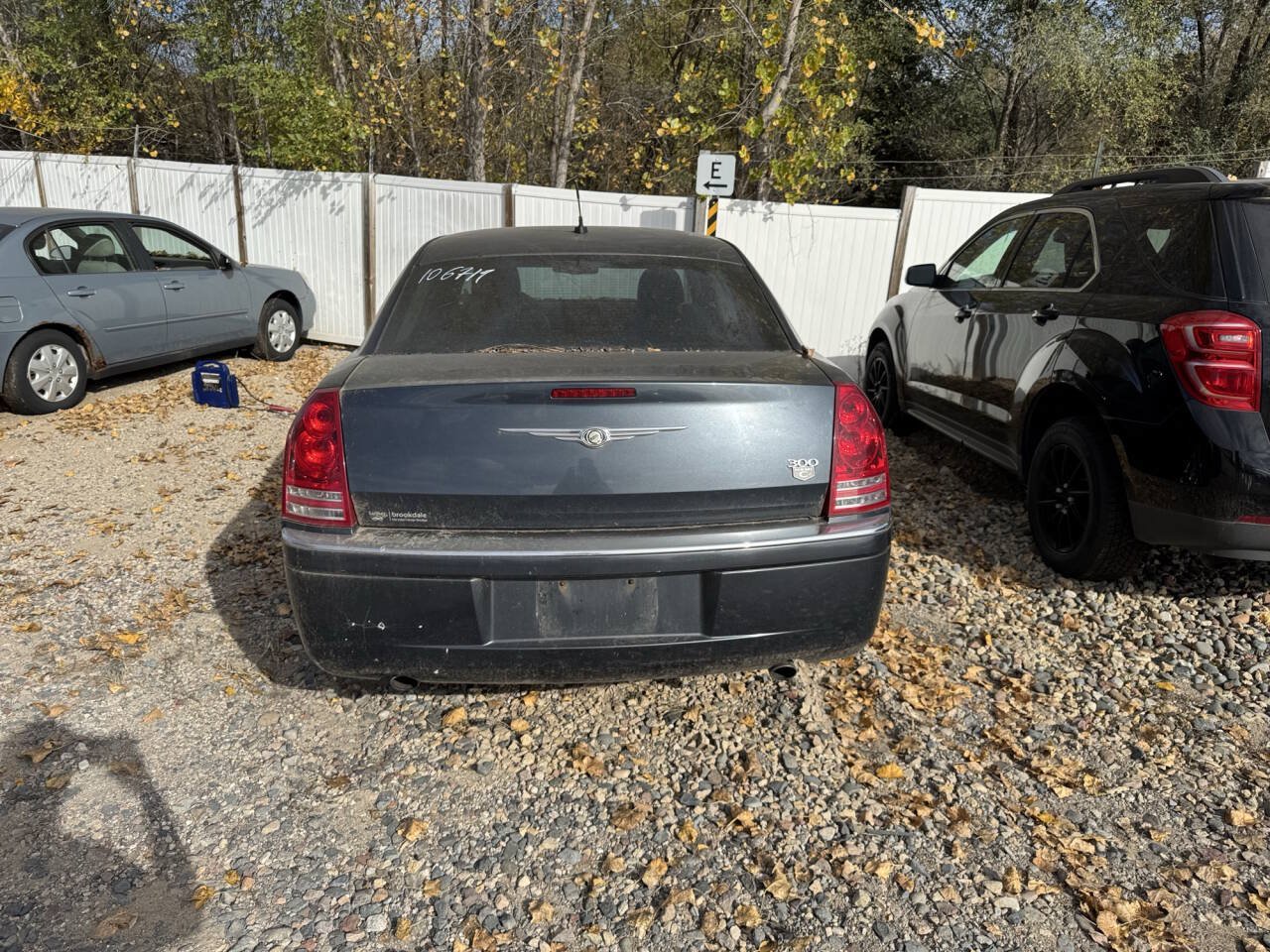 Used 2008 Chrysler 300 C w/ Navigation & Sound Group II RWD image 4