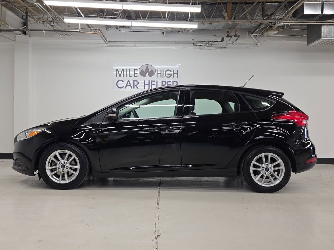 Used 2018 Ford Focus SE w/ Cold Weather Package FWD image 6