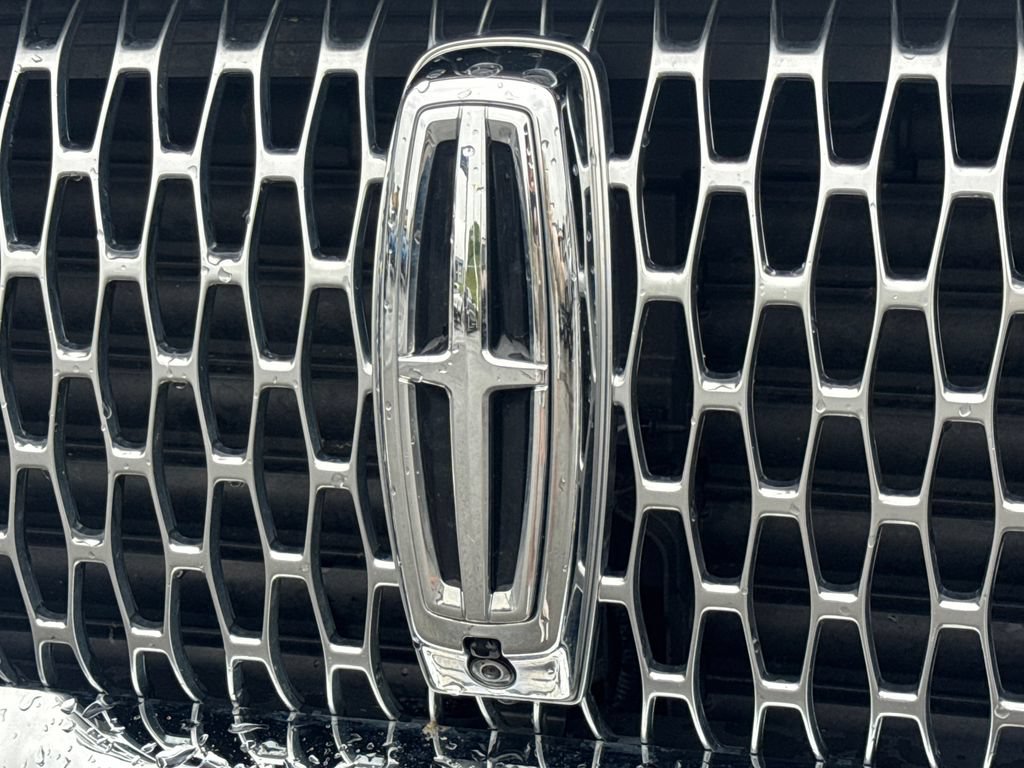 Used 2020 Lincoln Aviator Reserve w/ Equipment Group 201A AWD/4WD image 16