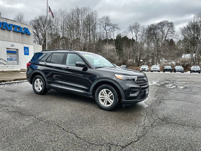 Used 2022 Ford Explorer XLT image 11