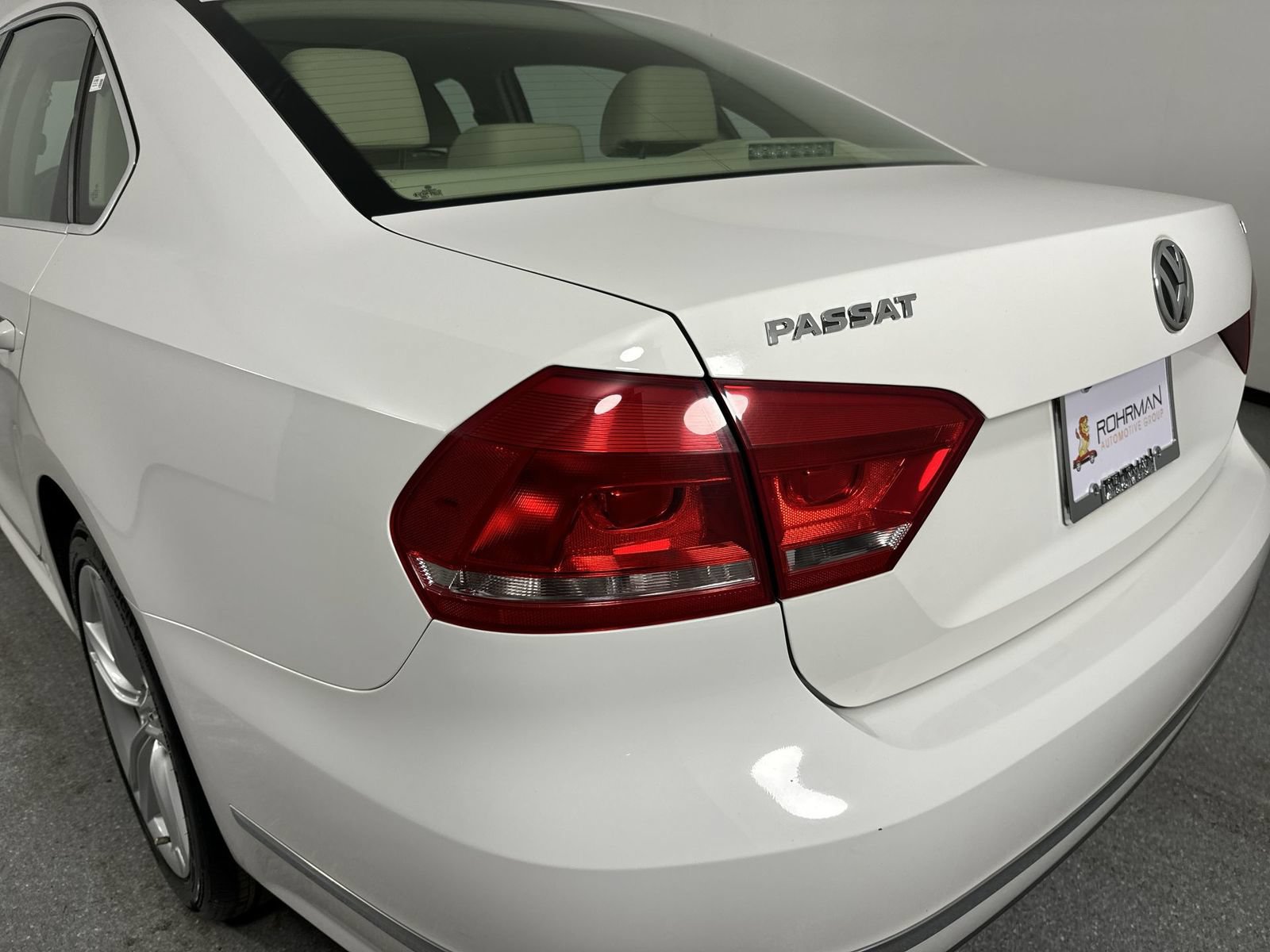 Used 2012 Volkswagen Passat TDI SE FWD image 29