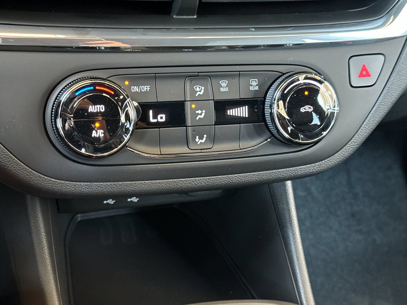 New 2026 Buick Envista Sport Touring FWD image 20