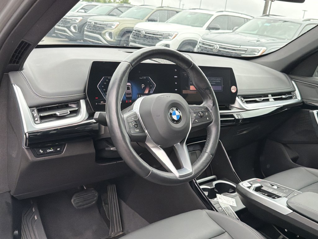 Used 2025 BMW X1 xDrive28i AWD/4WD image 10