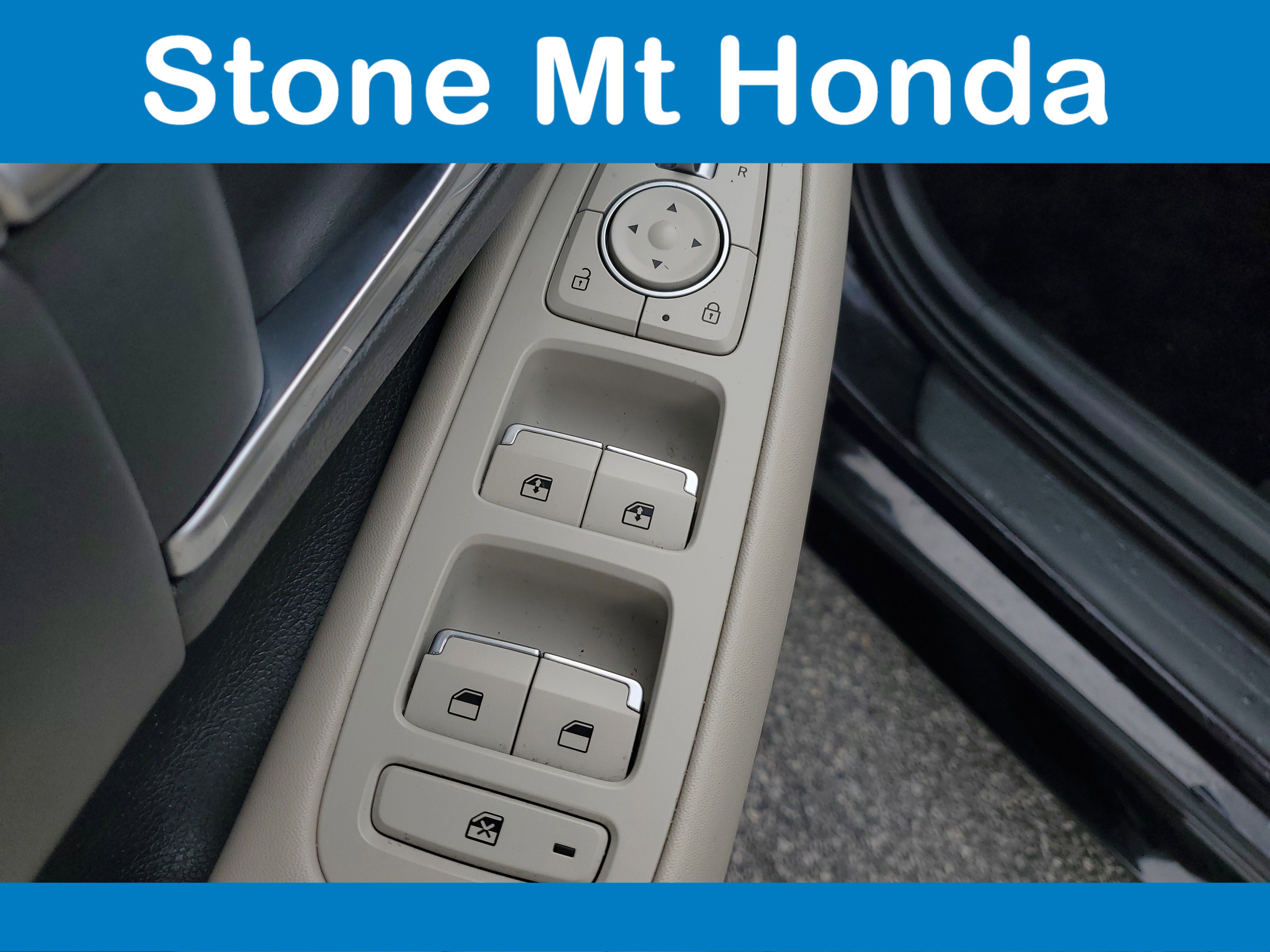 Used 2023 Hyundai Sonata SEL w/ Preferred Accessory Package FWD image 20