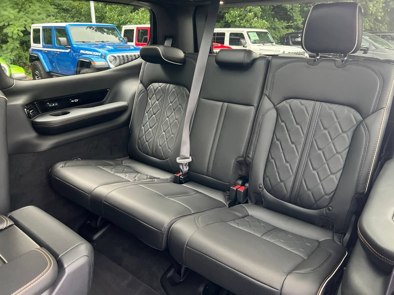 New 2026 Jeep Grand Wagoneer Summit AWD/4WD image 21