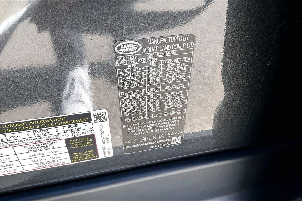 Used 2024 Land Rover Range Rover Sport Dynamic SE image 32