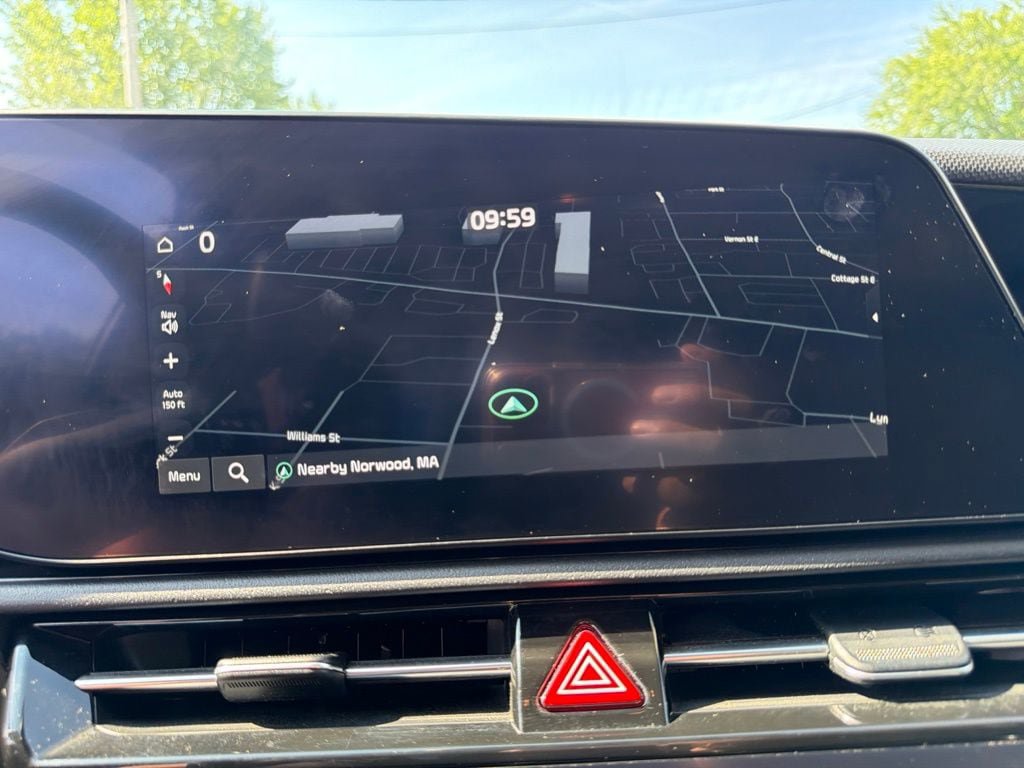 Certified 2023 Kia Niro Wind w/ Wind Preserve Package FWD image 20