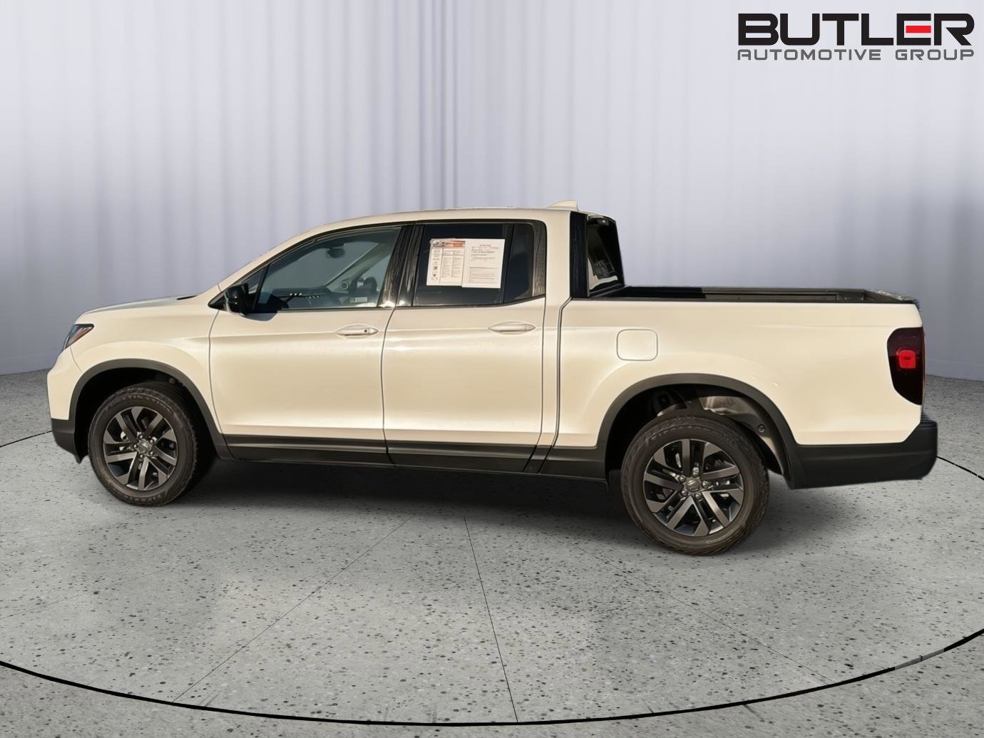 Used 2023 Honda Ridgeline Sport image 3