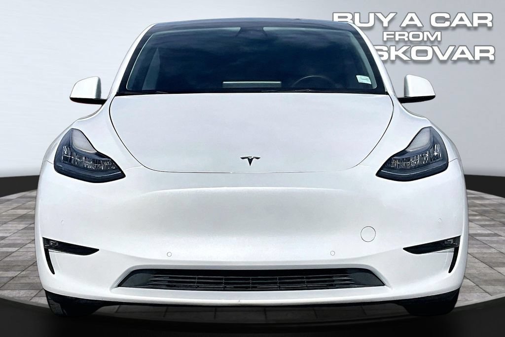 Used 2022 Tesla Model Y Long Range AWD/4WD image 3