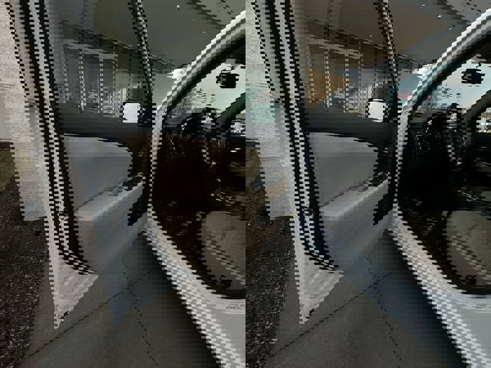 Used 2013 Chrysler 200 Limited image 29