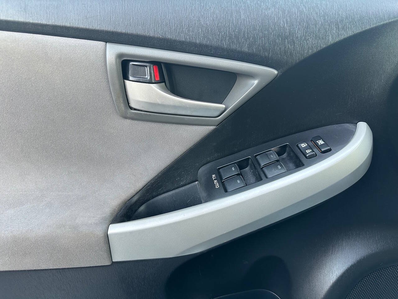 Used 2012 Toyota Prius Two FWD image 14