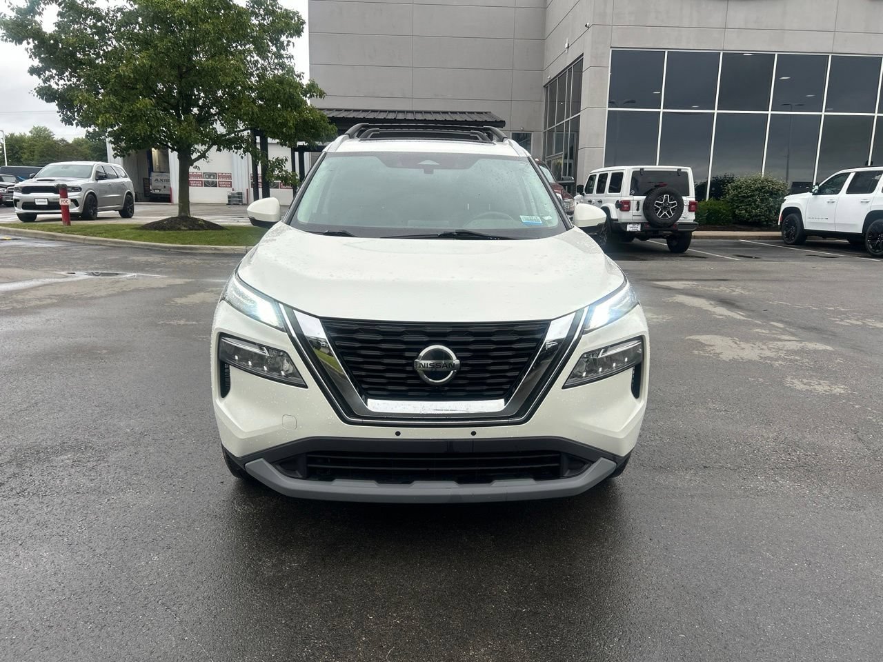 Used 2021 Nissan Rogue SV AWD/4WD image 8