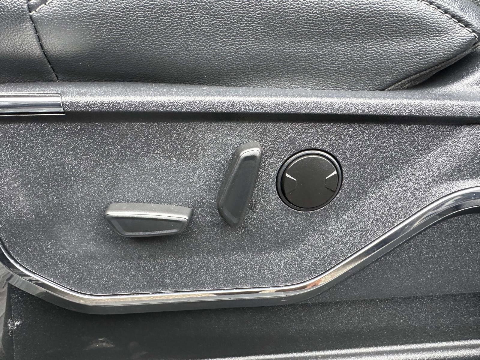 Used 2023 Ford F250 Lariat w/ Lariat Ultimate Package image 17