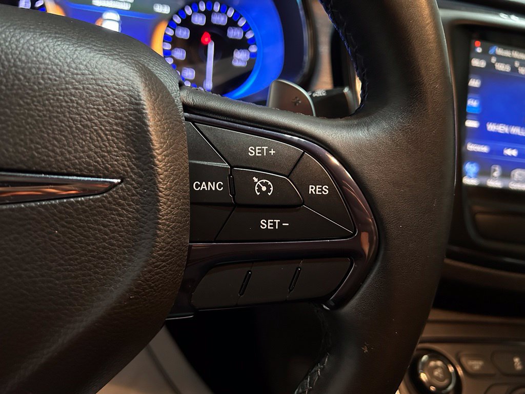 Used 2016 Chrysler 200 S FWD image 21