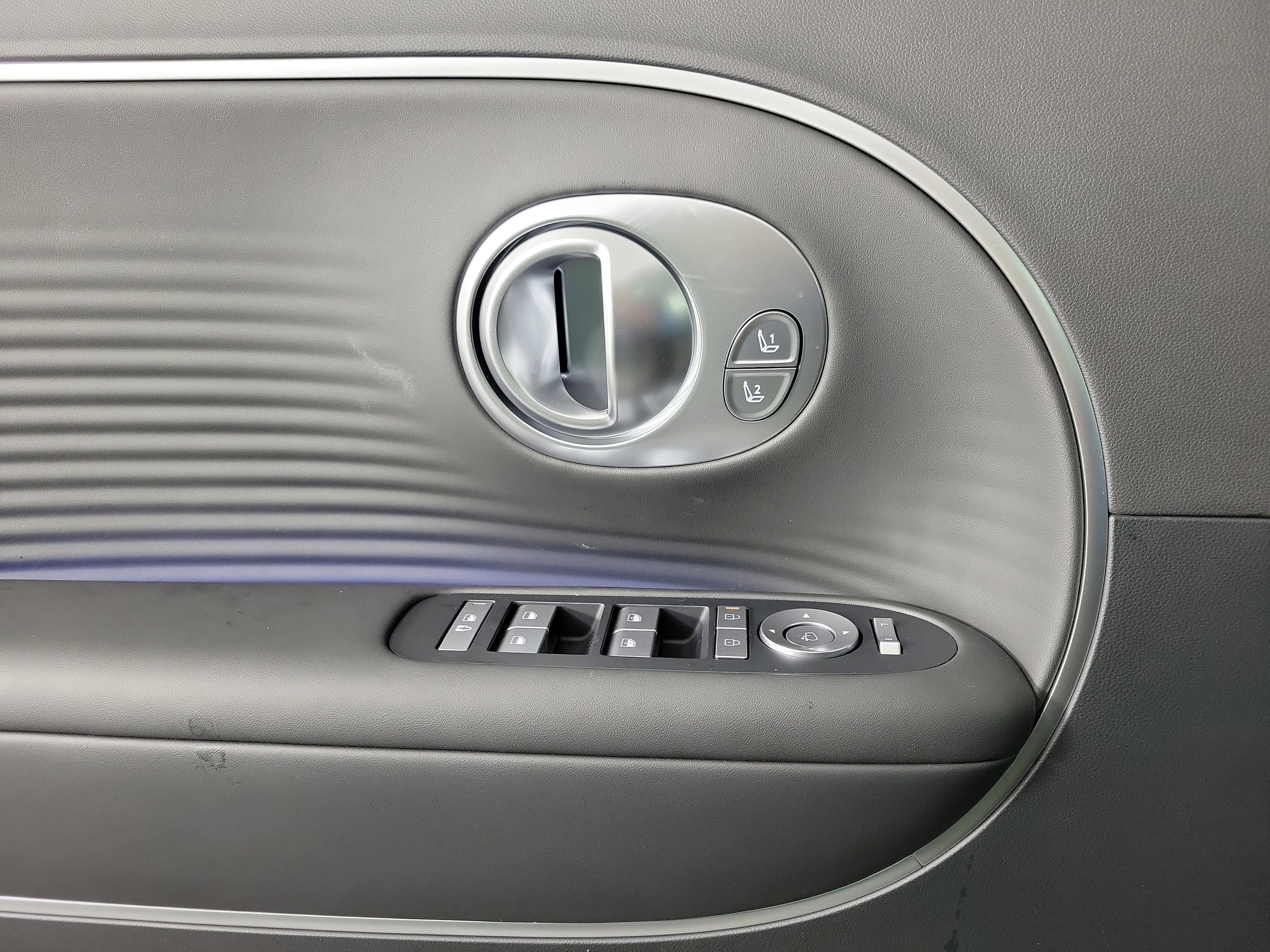 New 2026 Hyundai Ioniq 9 Limited image 24