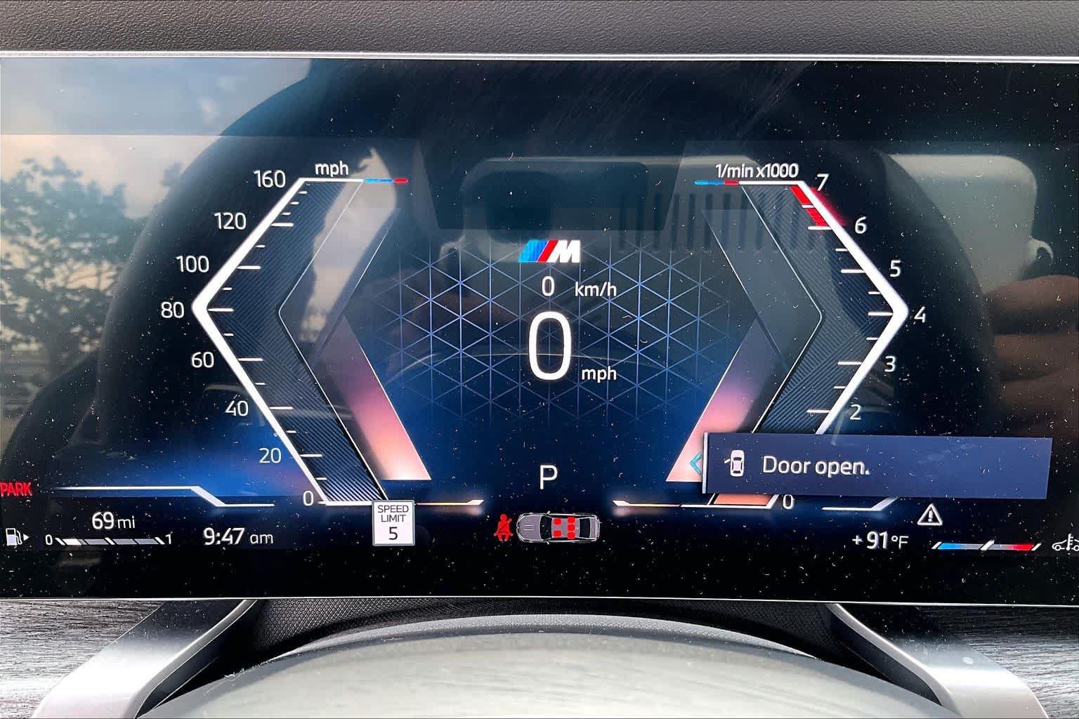 Used 2023 BMW 760i xDrive w/ Executive Package AWD/4WD image 24