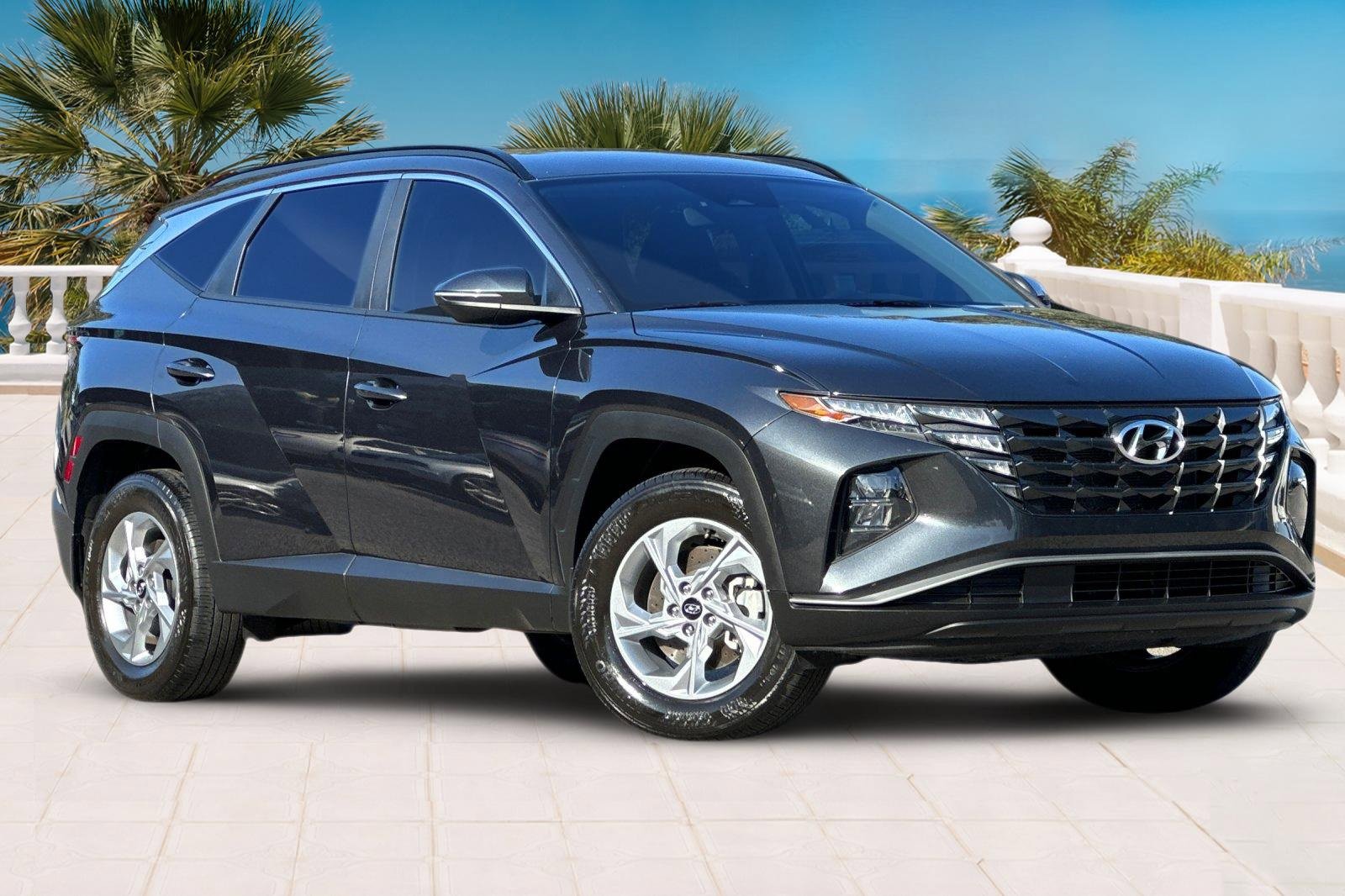 Used 2023 Hyundai Tucson SEL image 2