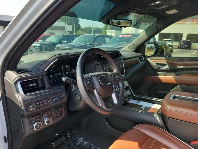 Used 2023 GMC Yukon Denali Ultimate AWD/4WD image 26