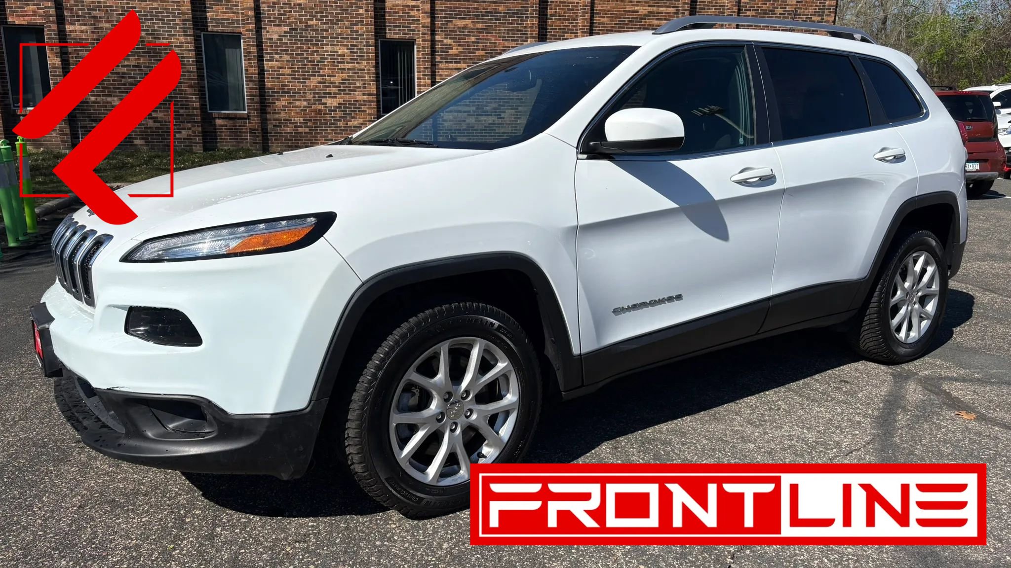 Used 2017 Jeep Cherokee Latitude w/ Cold Weather Group AWD/4WD image 1