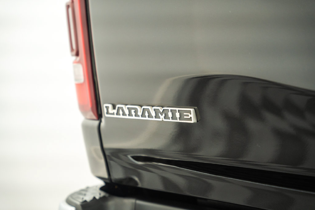 Used 2020 RAM 1500 Laramie AWD/4WD image 9