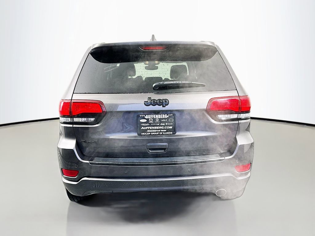 Used 2018 Jeep Grand Cherokee Altitude AWD/4WD image 6