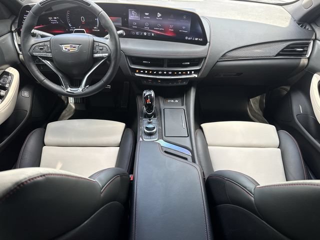 Used 2026 Cadillac CT5 V w/ Technology Package RWD image 13