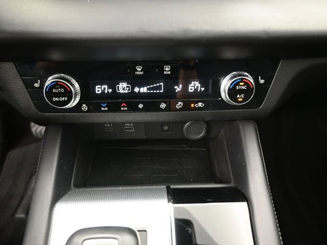 Used 2024 Mitsubishi Outlander SEL FWD image 6