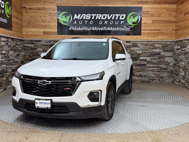 Used 2023 Chevrolet Traverse RS AWD/4WD image 2