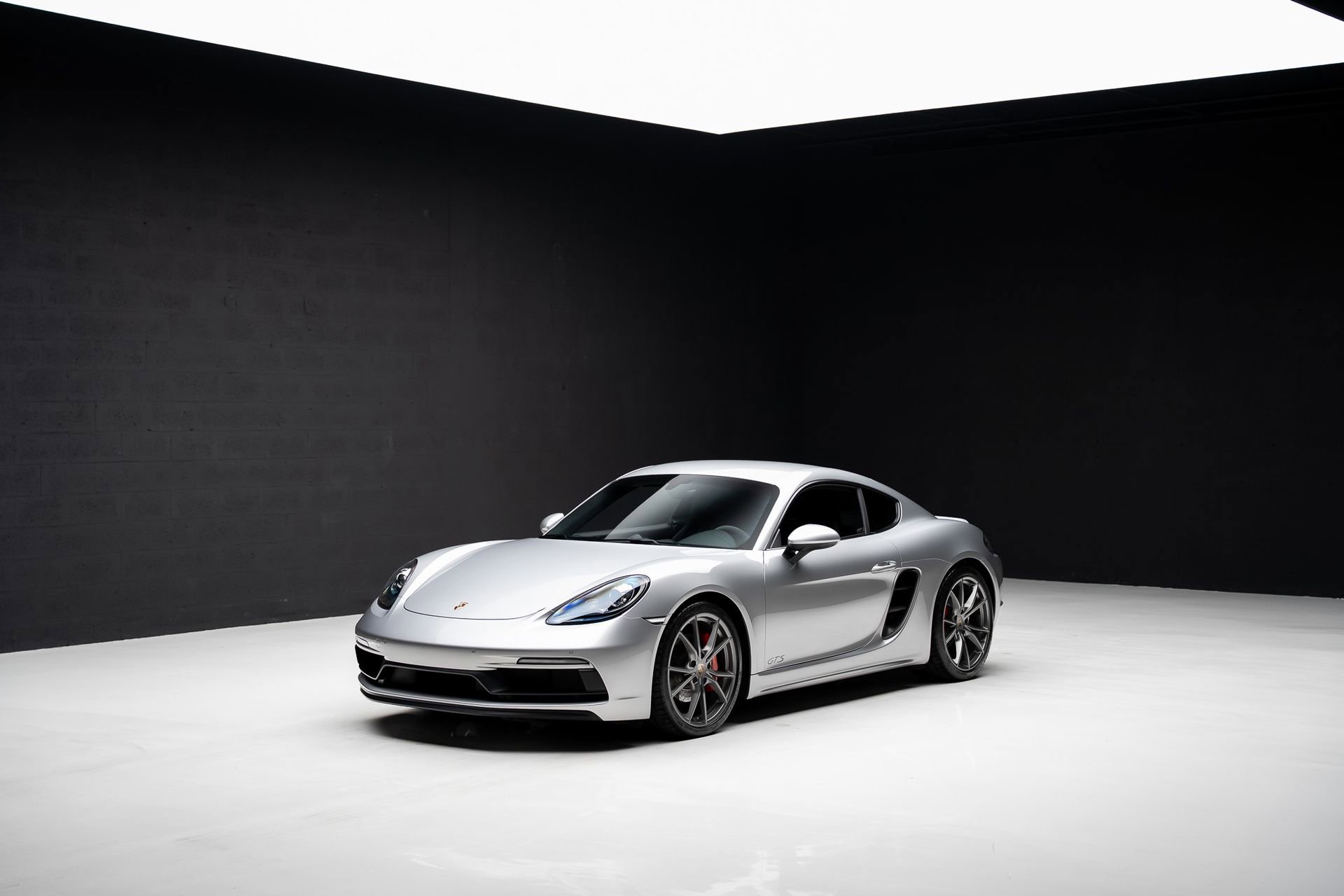 Used 2019 Porsche 718 Cayman GTS image 4