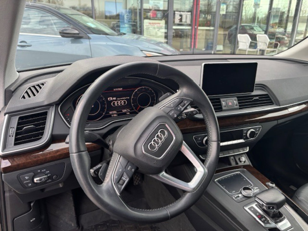 Used 2020 Audi Q5 2.0T Premium Plus w/ Premium Plus Package image 7
