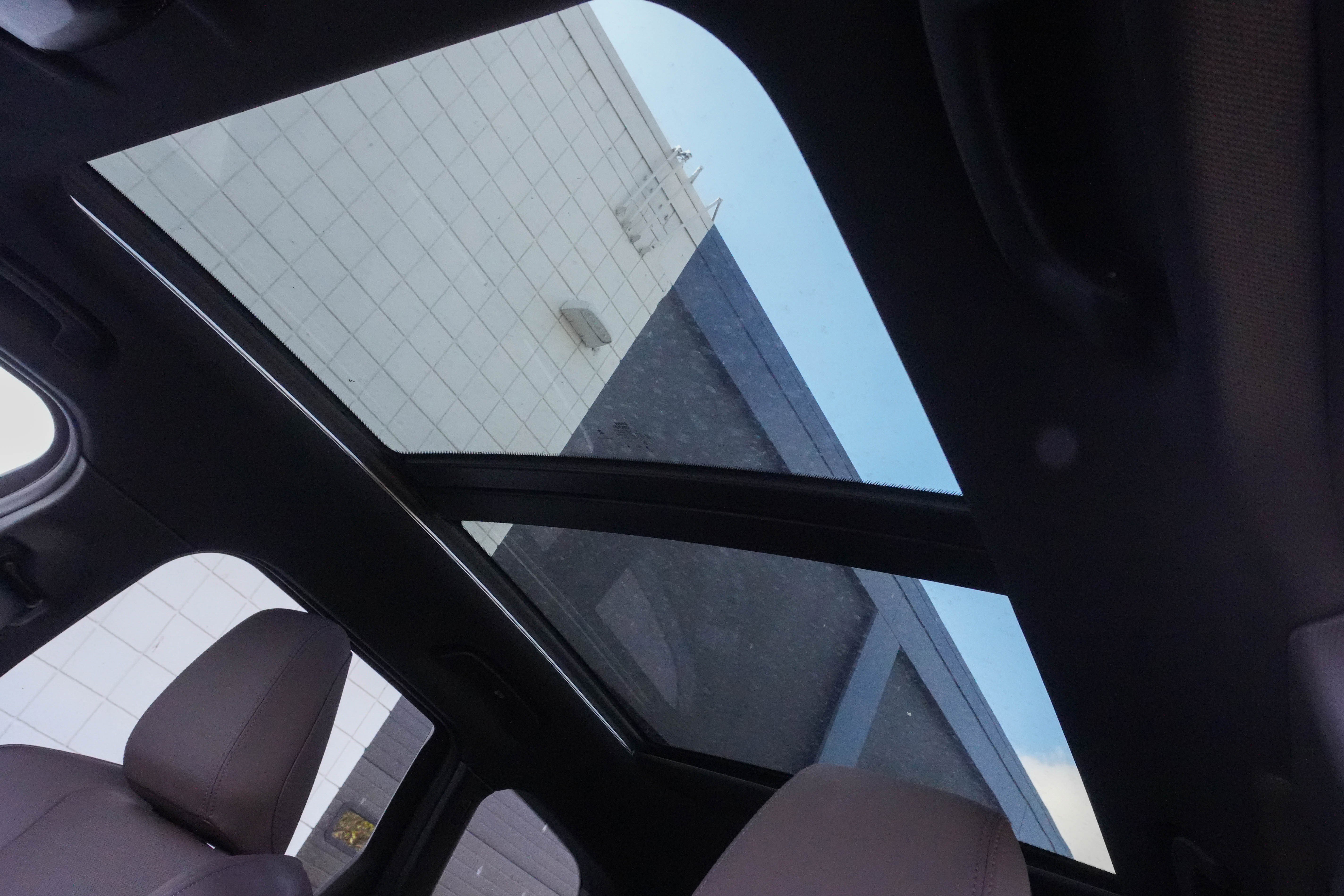 Certified 2025 BMW X1 xDrive28i image 12