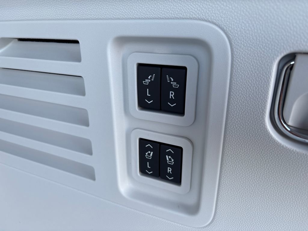 New 2026 Buick Enclave Avenir w/ Super Cruise Package image 45